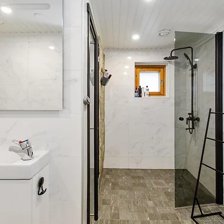 Honkakoli 4 By Interhome * Hattusaari